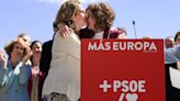 El PSOE exhibe músculo en Andalucía para frenar la “barbarie” de hombres con el brazo en alto