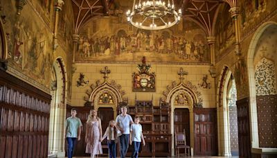 Visit Cardiff Castle for a top family day out over the summer holidays!