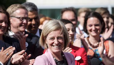 Rachel Notley on Trans Mountain: 'It's time to pick those tools back up, folks' - Macleans.ca