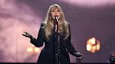 Stevie Nicks returning to Simmons Bank Arena for March tour stop