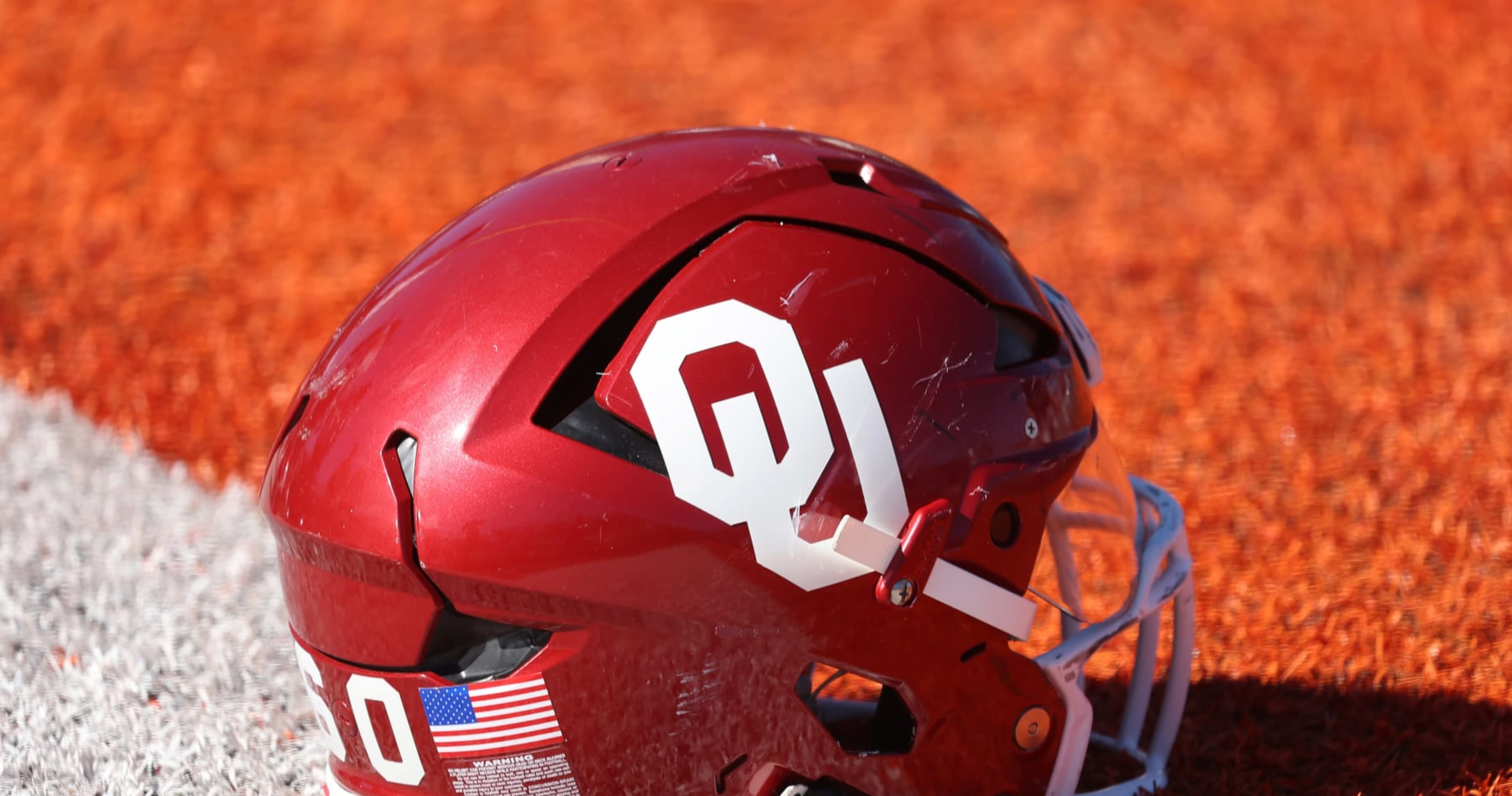 Oklahoma CFB Unveils Throwback Uniforms in Photos, Video; Will Be Worn vs. Houston