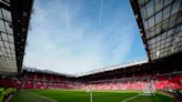 El estadio Old Trafford en situación crítica: goteras, presencia de ratas y techos que se caen