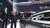 "Ich will, dass das Steuer russisch ist": Putins Regierungschef kritisiert neues Wolga-Modell, weil nur Teile einer chinesischen Automarke montiert wurden