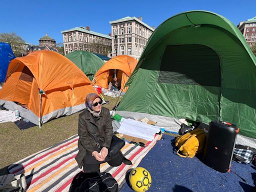 Profesora vio inspiración en protestas en Columbia, pero alcalde de NY la llamó "agitadora externa"