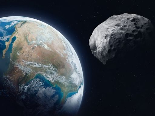 ‘Planet killer’ asteroid the size of Mount Everest to skim past Earth tonight