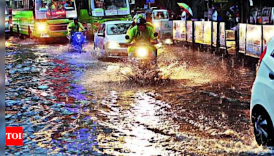 Heavy rain lashes Odisha, 23 families evacuated to safety | India News - Times of India