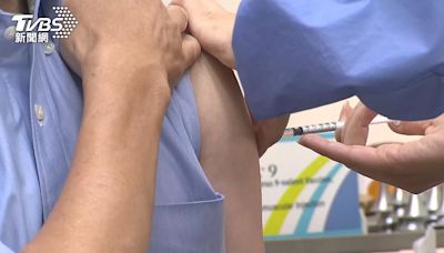 疫情燒！民眾搶打疫苗 北市Novavax剩350劑