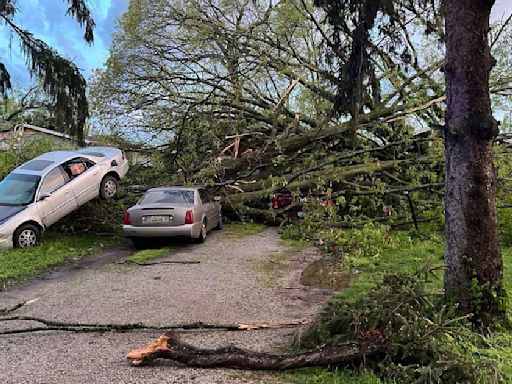 2 tornadoes tear through Portage, Michigan, but no fatalities reported