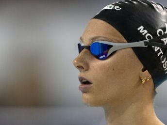 Summer Mcintosh wins Canada’s first medal of Paris Olympics | Offside