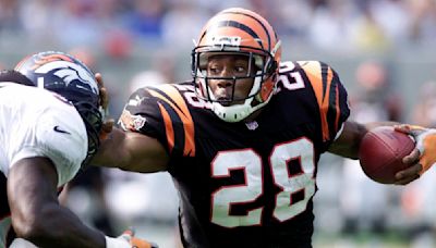 Former Bengals running back Corey Dillon, nose tackle Tim Krumrie voted into team's Ring of Honor