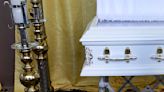 Bebé “revive” durante su funeral luego de ser declarada muerta al nacer en Paraguay - La Opinión
