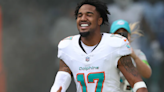 Dolphins agree to 3-year contract extension with Jaylen Waddle
