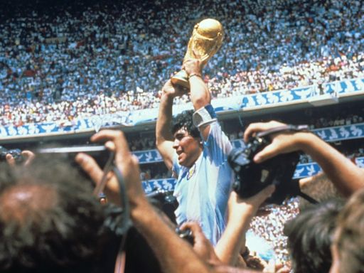 A subasta la camiseta de Maradona de la semifinal de México 1986