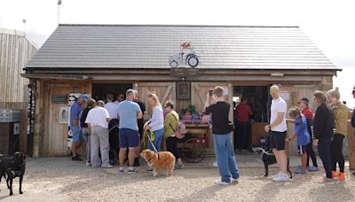 I visited Jeremy Clarkson's new £1million pub to see if it's worth it