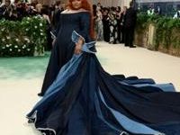 Actress Da'Vine Joy Randolph's dress merged a 1700s silhouette with modern denim