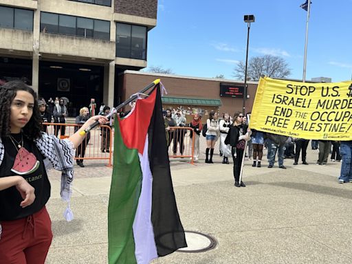 'SUNY hear us loud': Buffalo State University students hold peaceful Pro-Palestine walkout