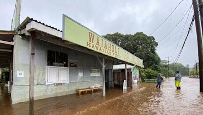 Windward Oahu, section of Maui under flood warnings; more rain on the way