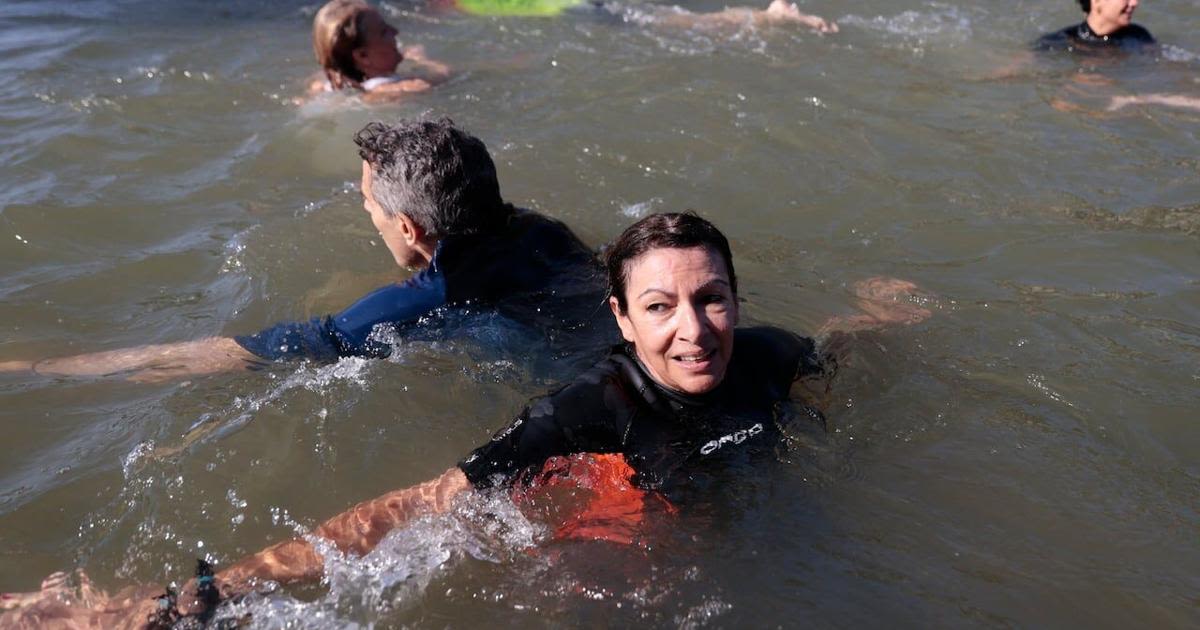 Paris mayor joins others in Seine River swim to quell water safety fears