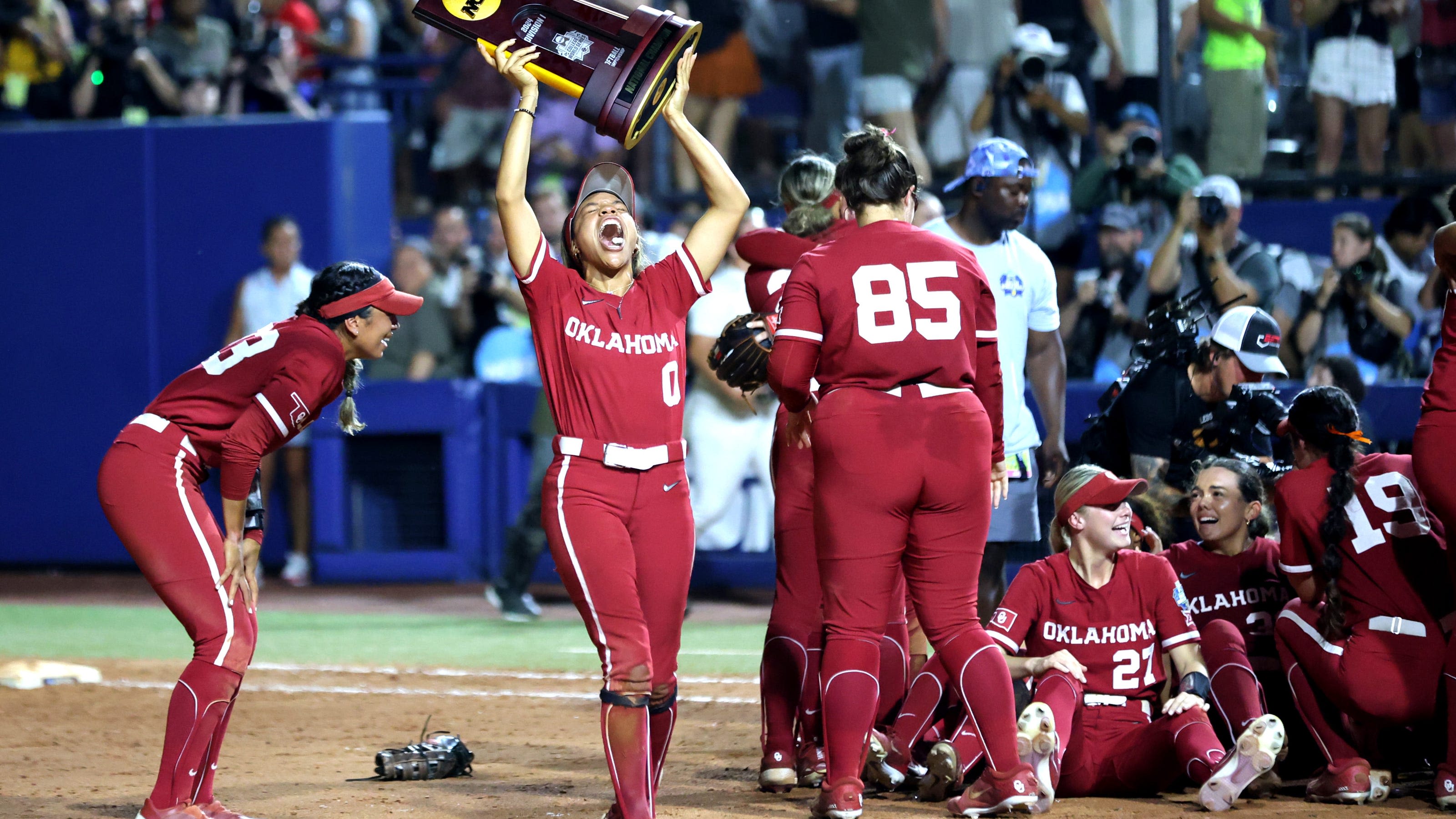 OU softball beats Texas to win fourth straight Women's College World Series title
