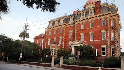 Hilton hotel partnership opens the doors to a downtown Charleston mansion