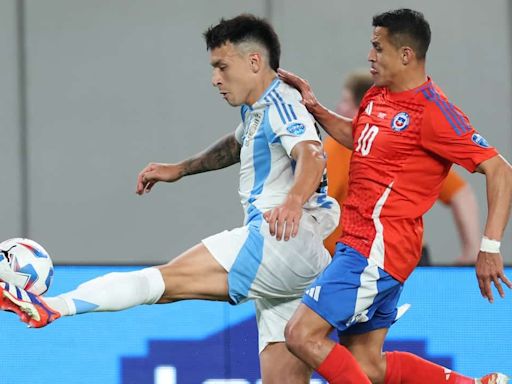 Lisandro Martinez was a defensive rock in vital victory for Argentina