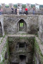 Blarney Stone Tourist Information, Facts & Location