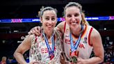 El detallazo de Laura Gil con Silvia Domínguez con España para los Juegos Olímpicos de París 2024