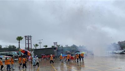 南鯤鯓代天府進香期遇強降雨 廟前廣場積水 - 生活