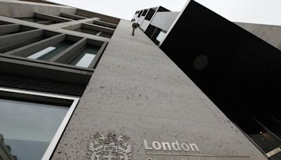 U.K. shares higher at close of trade; Investing.com United Kingdom 100 up 1.22%