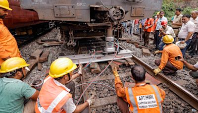 Over 20 local trains affected as goods train derails near Maharashtra's Palghar