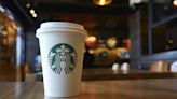 Starbucks se tambalea en el mercado: ¿hora de comprar barato?