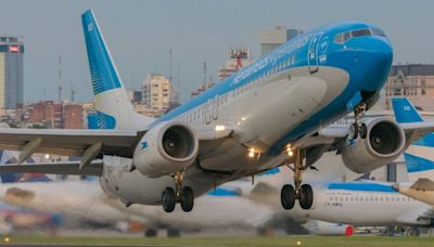 Aumentan las tasas aeroportuarias para vuelos internacionales en un 22,3% - Diario Hoy En la noticia