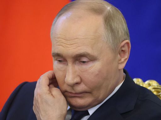 Putin has 'had the Botox scared out of him' after shock Ukraine move