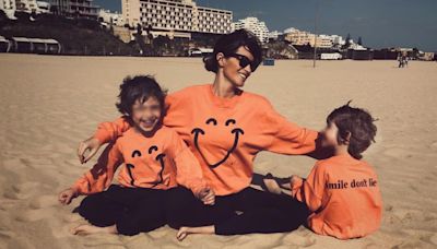 Sara Carbonero abre su álbum en el Día de la Madre y comparte fotos inéditas con sus hijos, Martín y Lucas, de 10 y 8 años