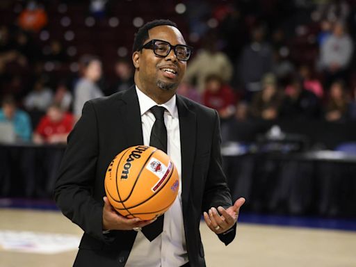 Gray Collegiate’s state championship basketball coach leaving for college job