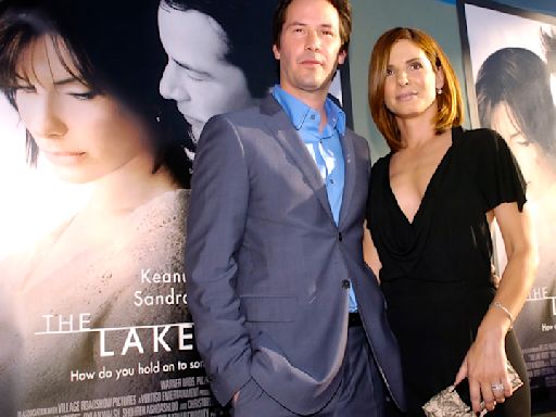 Keanu Reeves y Sandra Bullock quieren filmar juntos, "antes de morirnos, aunque sea en silla de ruedas"