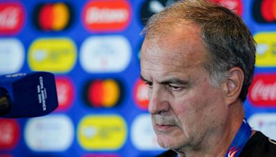 Marcelo Bielsa: qué dijo de la selección argentina, la confusión sobre quién es el mejor del mundo y un guiño al club del que es hincha