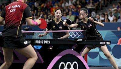 U.S. table tennis team has a moment in the spotlight, helped along by an All-Star fan