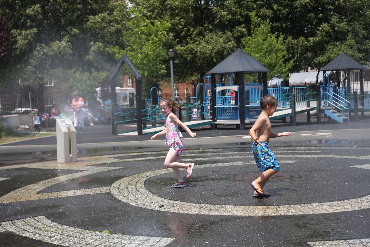 Heat wave blasts to 85 degrees; air quality alert for New York City