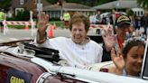 ‘Remembering those who never made it back,’ Park Ridge holds parade