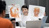 Educadores de sonrisas para potenciar la confianza en el Japón postcovid