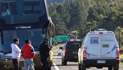 Subsecretario Monsalve confirma que entrega de cuerpos de carabineros asesinados en Cañete se concretará este domingo - La Tercera