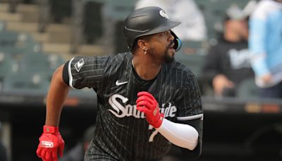 White Sox reinstate Eloy Jiménez, option Oscar Colás ahead of series finale