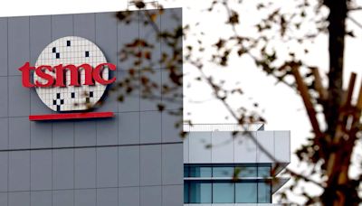 TSMC leads chipmaker plunge as trade resumes after typhoon pause - ET Telecom