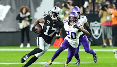 Raiders' Davante Adams Praises Maxx Crosby's Mindset