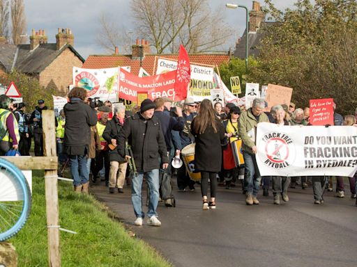 MP calls for gas drill ban amid fracking fears