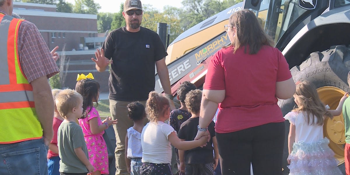 Big machines roll up to Lincoln school for hands-on experience for children