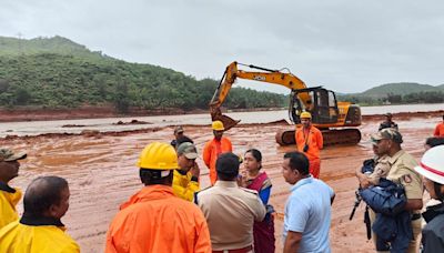 Shirur Landslide: Search operations for missing truck, driver near Shirur put off due to heavy rain