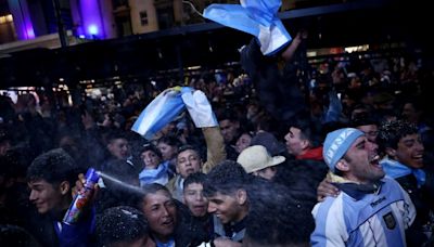 El Obelisco de fiesta en Buenos Aires tras consagración de Argentina en Copa América