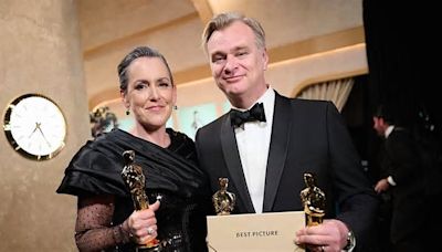 Christopher Nolan wird von König Charles zum Ritter geschlagen